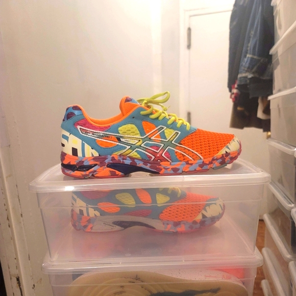 Pair of size 12 Sneakers - Picture 1 of 5